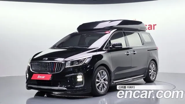 Kia Canival 2020 — photo 1