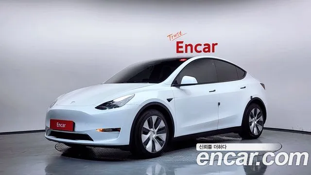 Tesla Model Y 2021 — photo 1