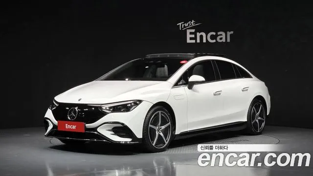 Mercedes-Benz EQE 2023 — photo 1