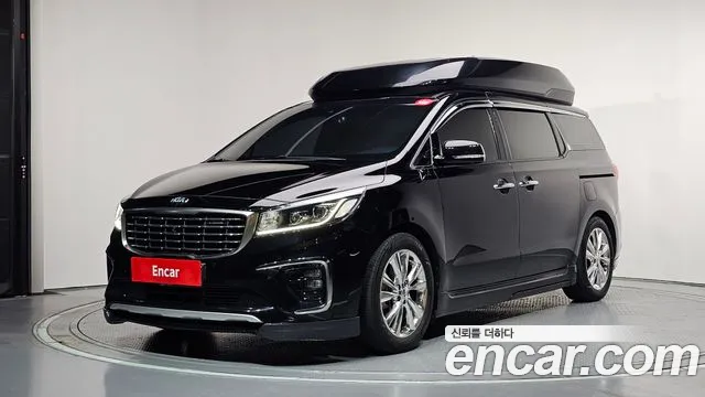 Kia Canival 2019 — photo 1