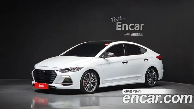 Hyundai AVANTE 2017 — photo 1