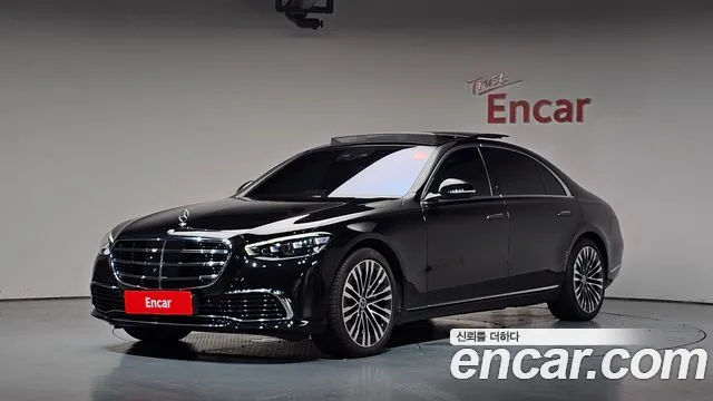 Mercedes-Benz S-Class 2023 — photo 1