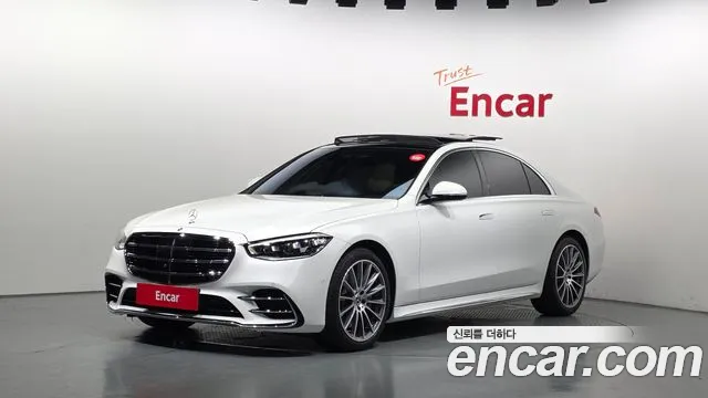 Mercedes-Benz S-Class 2026 — photo 1