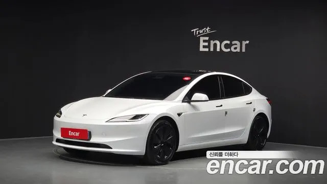 Tesla Model 3 2024 — photo 1