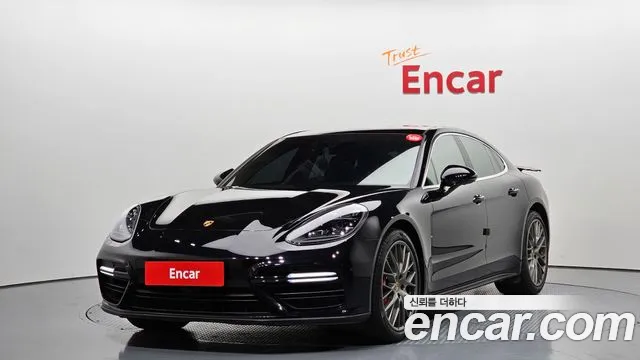 Porsche Panamera 2018 — photo 1