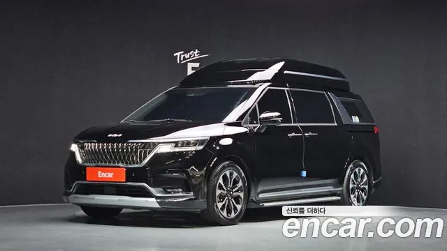 Kia Canival 2021 — photo 1