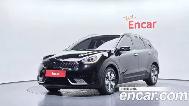 Kia Niro 2018 — photo 1