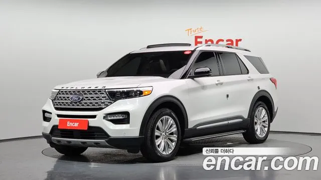 Ford Explorer 2021 — photo 1