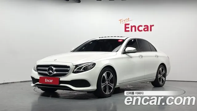 Mercedes-Benz E-Class 2017 — photo 1