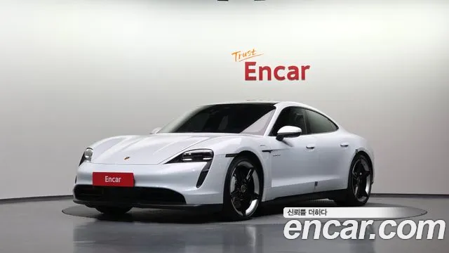 Porsche Taycan 2024 — photo 1