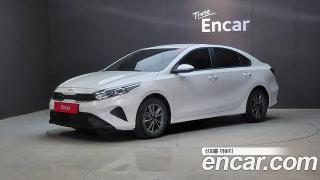Kia K3 2023 — photo 1