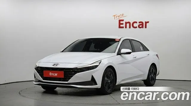 Hyundai AVANTE 2023 — photo 1