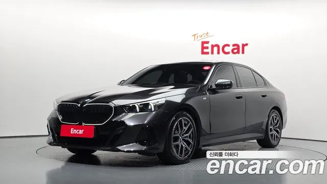 BMW 5-Series 2025 — photo 1
