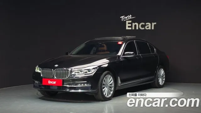 BMW 7-Series 2016 — photo 1