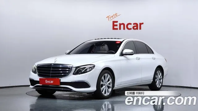 Mercedes-Benz E-Class 2017 — photo 1