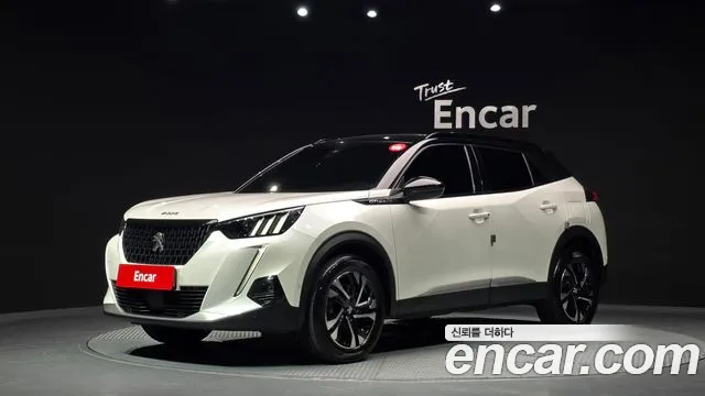 Peugeot 2008 2021 — photo 1