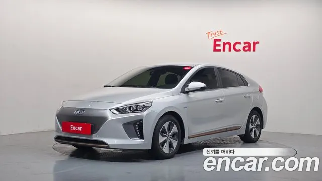 Hyundai Ioniq 2018 — photo 1