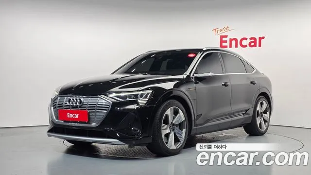 Audi e-tron 2022 — photo 1