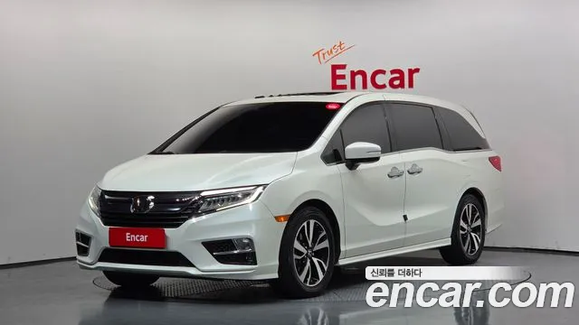 Honda Odyssey 2018 — photo 1