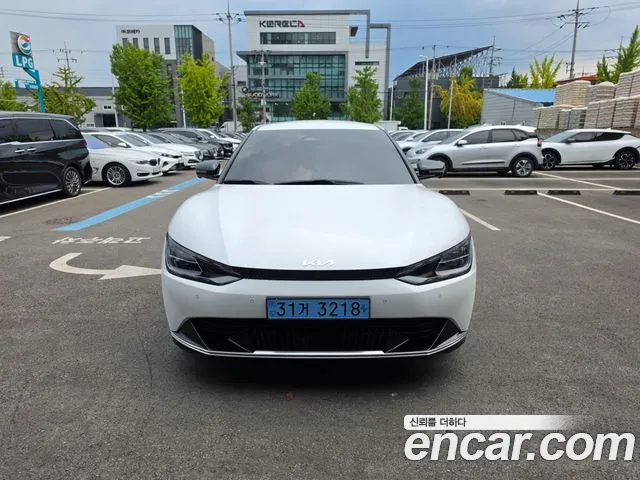 Kia EV6 2023 — photo 1