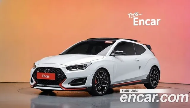Hyundai Veloster 2022 — photo 1