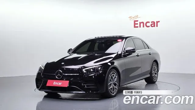 Mercedes-Benz E-Class 2022 — photo 1