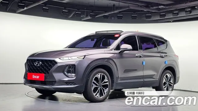 Hyundai Santafe 2019 — photo 1