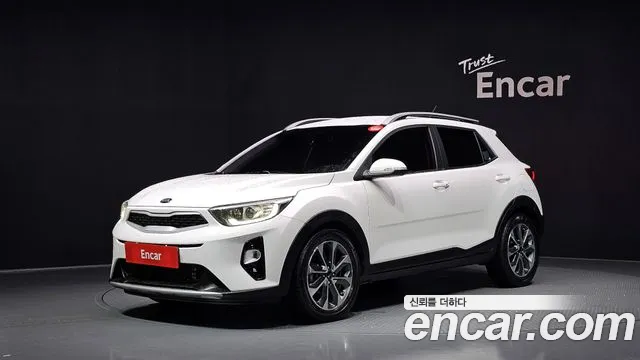 Kia Stonic 2018 — photo 1