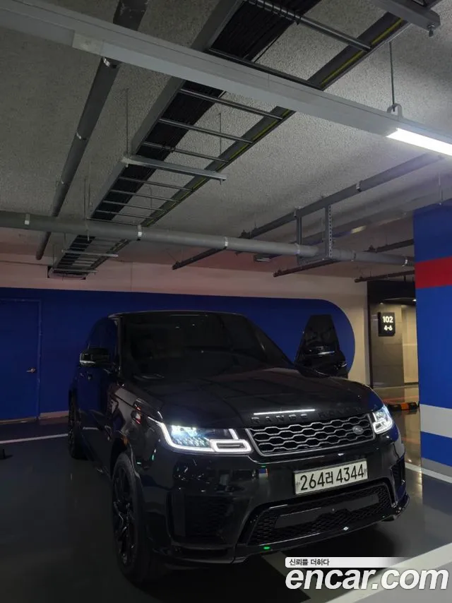 Land Rover Range Rover Sport 2018 — photo 1