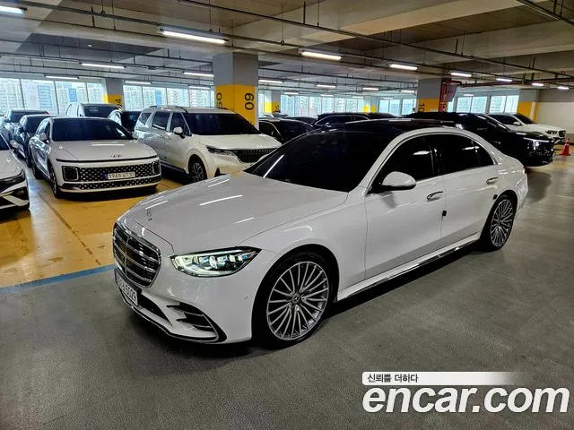 Mercedes-Benz S-Class 2024 — photo 1