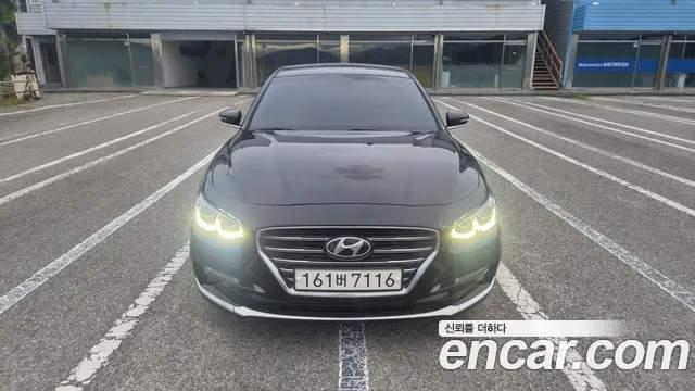 Hyundai Grandeur 2018 — photo 1