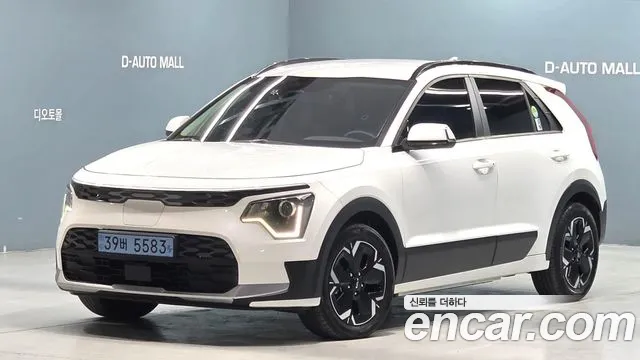 Kia Niro 2023 — photo 1