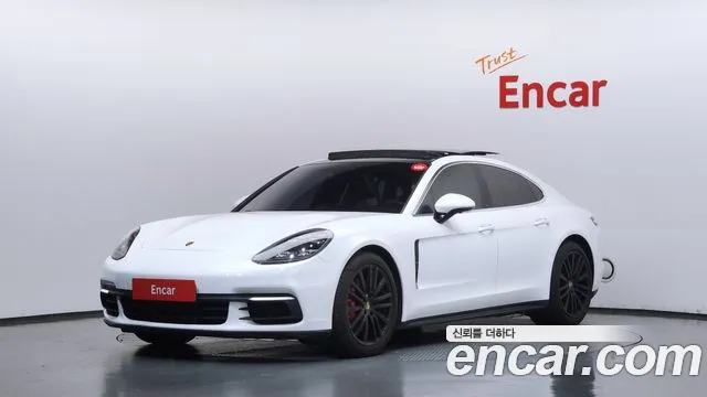 Porsche Panamera 2017 — photo 1