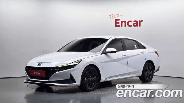 Hyundai AVANTE 2023 — photo 1