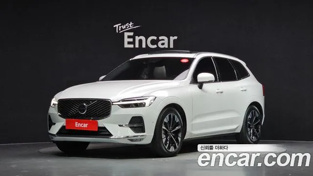 Volvo XC60 2026 — photo 1