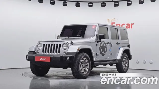 Jeep Wrangler 2014 — photo 1