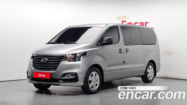 Hyundai Starex 2020 — photo 1