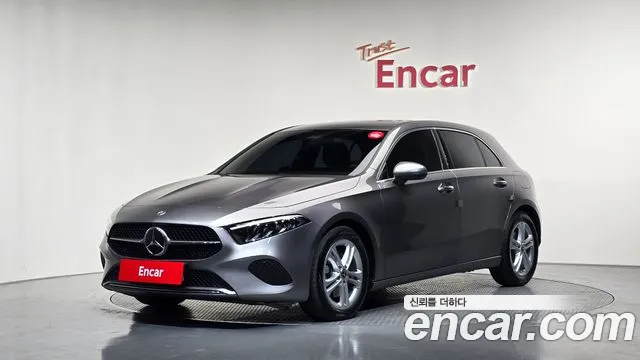 Mercedes-Benz A-Class 2025 — photo 1