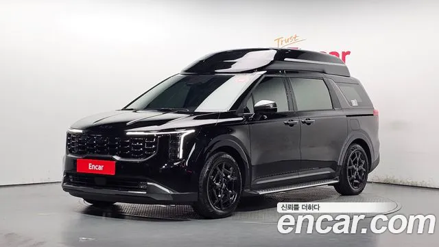 Kia Canival 2025 — photo 1