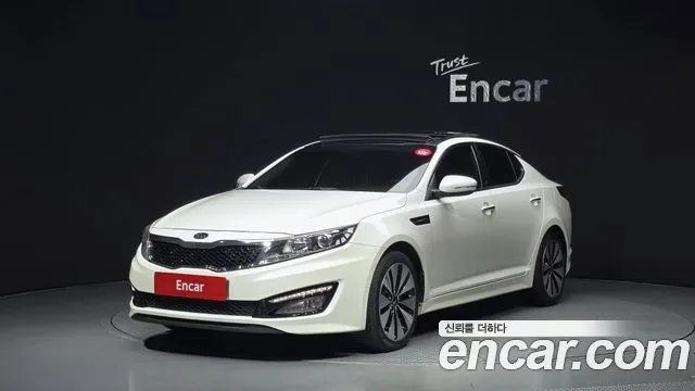 Kia K5 2011 — photo 1