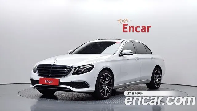 Mercedes-Benz E-Class 2018 — photo 1
