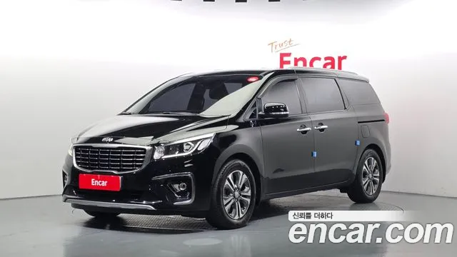 Kia Canival 2019 — photo 1