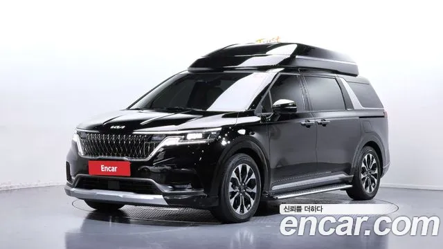 Kia Canival 2023 — photo 1