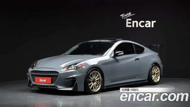 Hyundai Genesis 2010 — photo 1