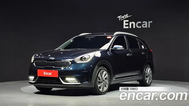 Kia Niro 2017 — photo 1