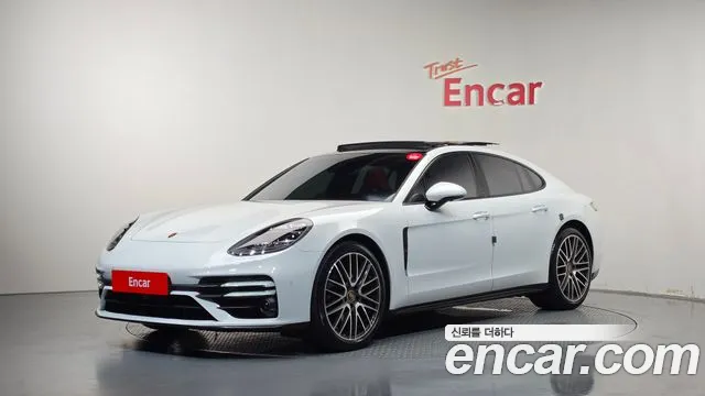 Porsche Panamera 2021 — photo 1