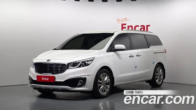 Kia Canival 2015 — photo 1