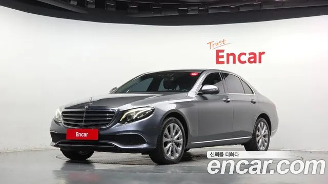 Mercedes-Benz E-Class 2018 — photo 1