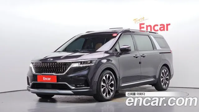 Kia Canival 2021 — photo 1