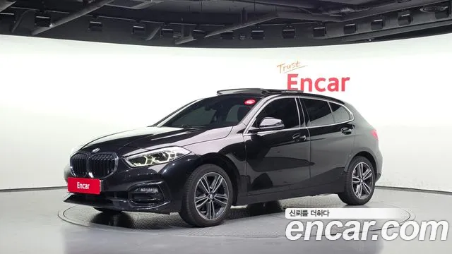 BMW 1-Series 2020 — photo 1
